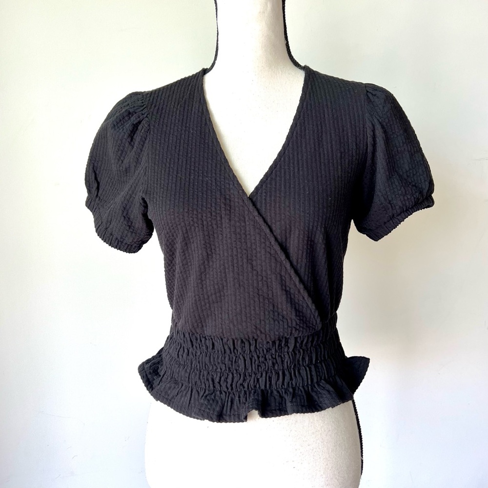 MADEWELL Textured Knit Surplice Smocked Ruffled Hem Blouse—SZ. XS